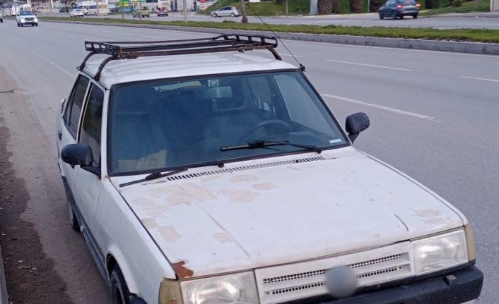 Eskişehir’de oto hırsızları polisten kaçamadı