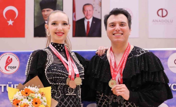 Eskişehir’de pistin tozunu attırdılar: 300 sporcu şampiyonluk için ter döktü