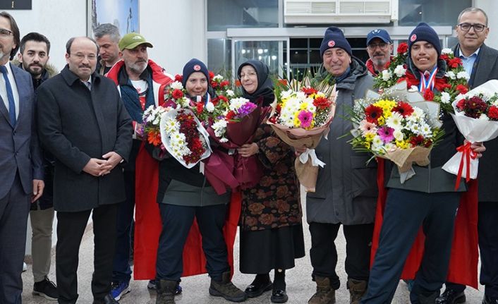 ETÜ’lü Bingül kardeşler, Zihinsel Engelliler Dünya Kayak Şampiyonası’nda 6 madalya kazandı