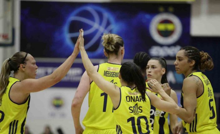 Fenerbahçe, Kadınlar Basketbol Süper Ligi yarı final serisinde 1-0 öne geçti