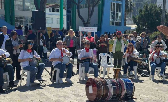 Fethiye’de Yaşlılara Saygı Haftası etkinliği renkli görüntülere sahne oldu