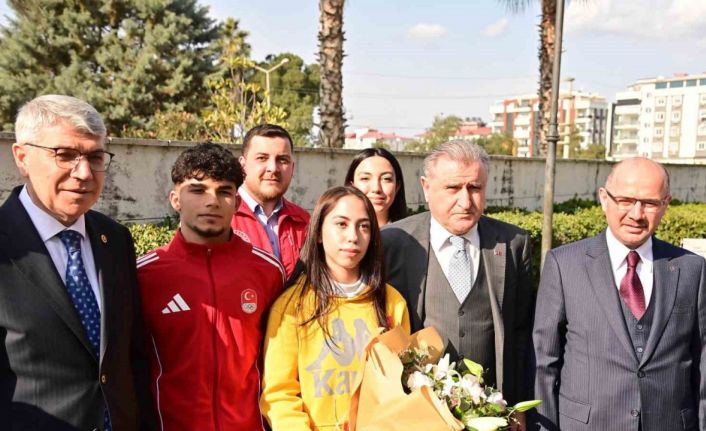 Gençlik ve Spor Bakanı Bak: "12 milyona yakın gencimize yüzme öğrettik"