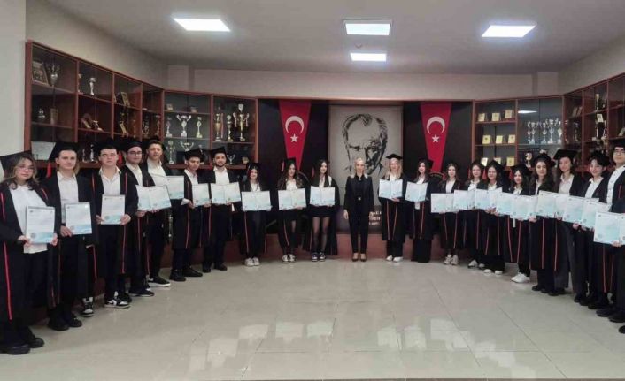 GKV Cemil Alevli Anadolu Lisesi öğrencilerinden küresel yolculuğa güçlü bir adım