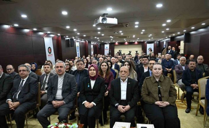 HAK-İŞ Başkanı Arslan: "Suyun ticarileştirilmesine karşı cepheden bir mücadele başlatan Türkiye’de tek konfederasyonuz"