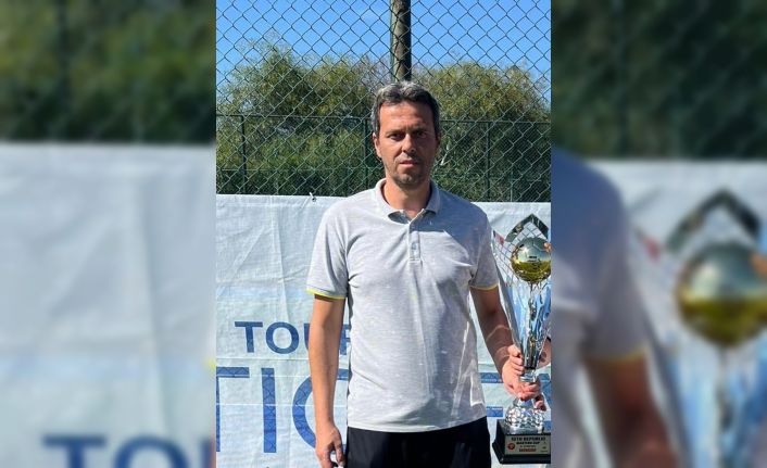 Halı sahada kalp krizi geçiren eski futbolcunun o anları ortaya çıktı