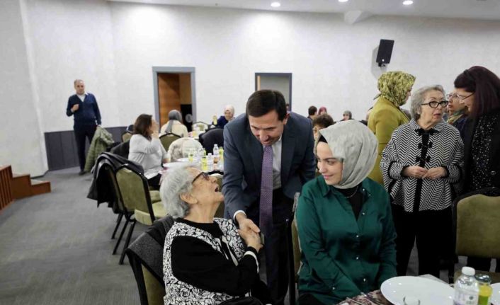 Hasan Kılca, Alzheımer yaşam merkezi sakinleri ve aileleri ile iftarda buluştu