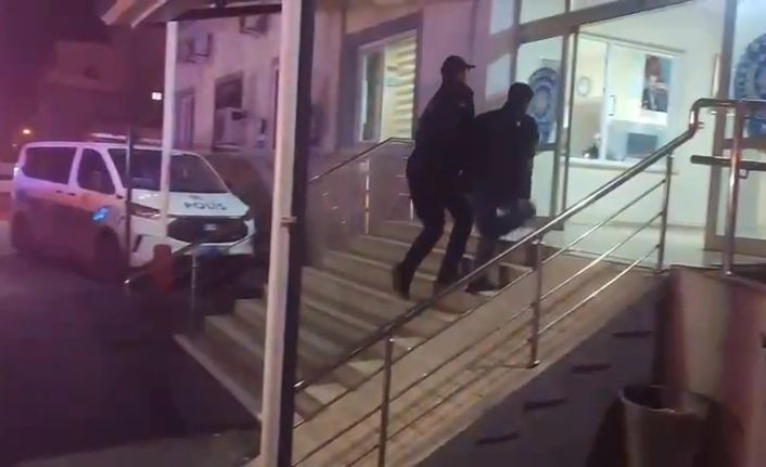 Hırsızlık suçundan 32 yıl hapis cezayla aranan hükümlü, çalıntı motosikletle dolaşırken yakalandı