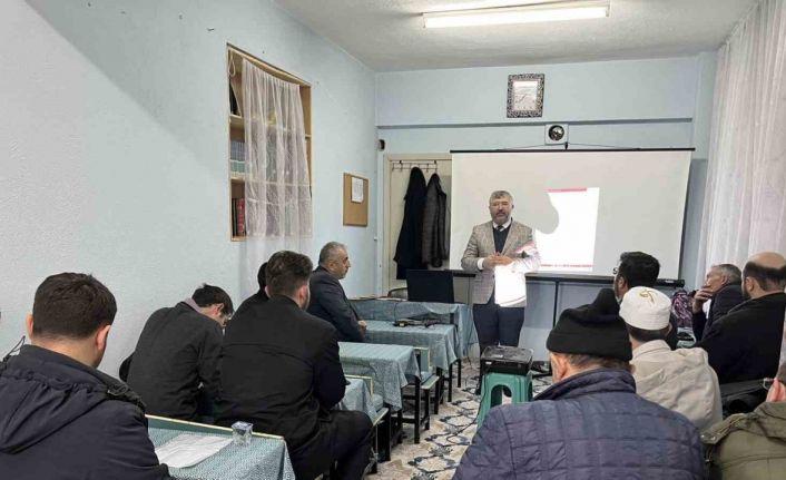 Hisarcık’ta din görevlilerine "Vaaz Becerilerini Geliştirme" konulu eğitim