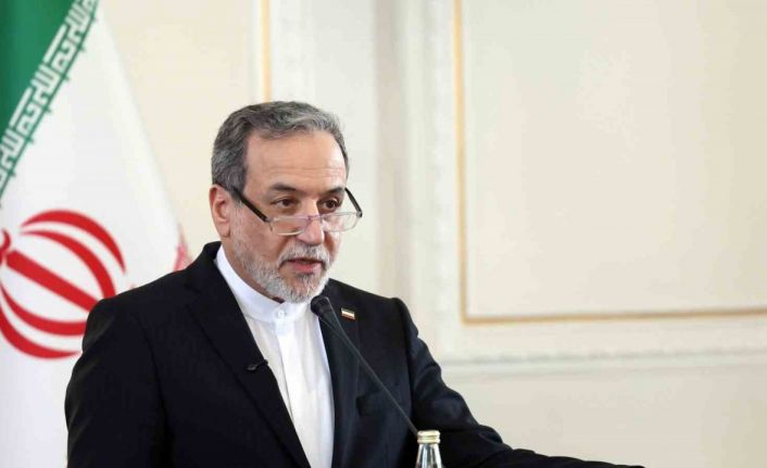 İran Dışişleri Bakanı Arakçi: "Biz, komşularımızın topraklarında bulunan ABD üslerine, tesislerine ve varlıklarına saldırıyoruz"