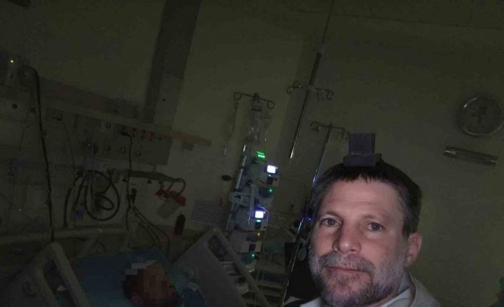 İsrail Maliye Bakanı Smotrich, Hizbullah saldırısında ağır yaralanan oğlunun fotoğrafını paylaştı