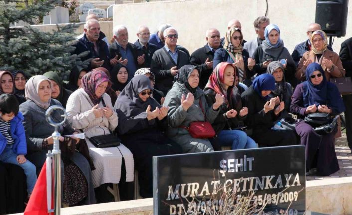 Kahramanmaraş’ta Muhsin Yazıcıoğlu’yla birlikte düşen helikopterde vefat edenler mezarları başında anıldı