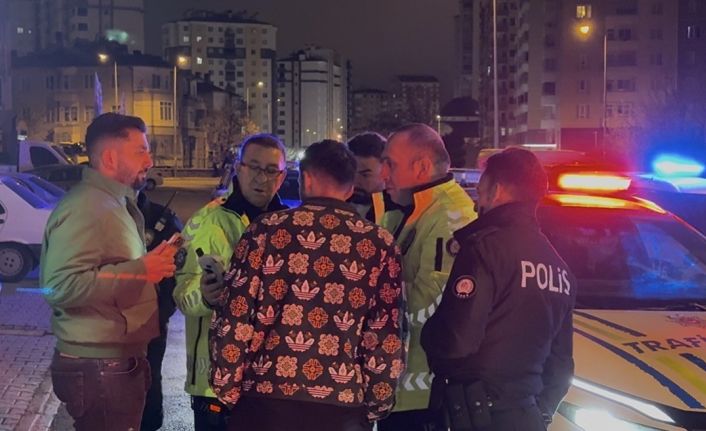 Kayseri’de polis ekiplerinden kaçan 2 alkollü sürücüye 920 bin TL idari para cezası yazıldı
