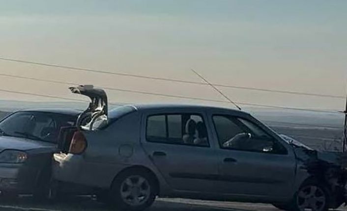 Kilis’te iki otomobil çarpıştı: 1 ölü