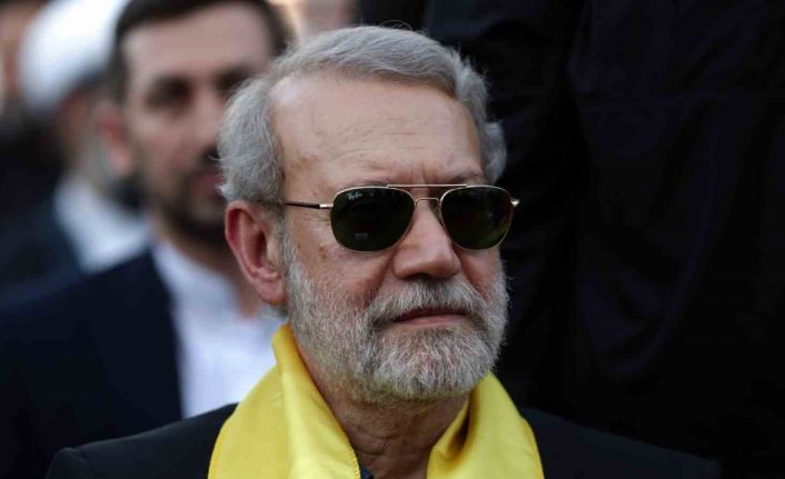 Laricani: "Trump, Netanyahu’nun palyaçoluklarıyla ABD halkını İran’la haksız bir savaşa sürükledi"