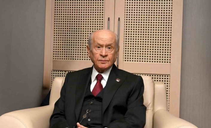 MHP Genel Başkanı Bahçeli: "İzzet Bey akademik kariyer çalışmalarına ağırlık vermek için müsaade istemişlerdir"