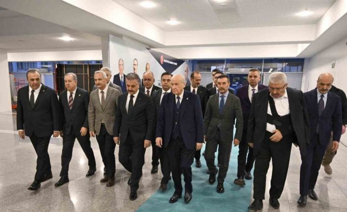 MHP Genel Başkanı Bahçeli: "Türk milleti muazzam bir uyanışın ivmesiyle yeni yüzyılı kardeşliğin yüzyılı yapacak"