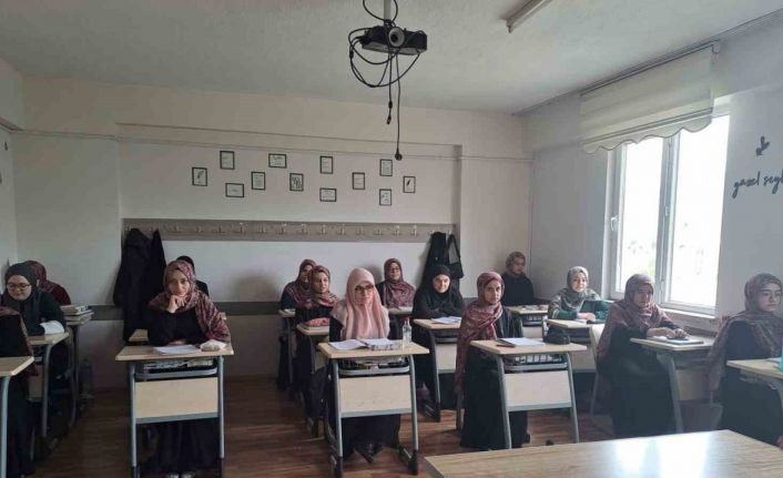 Müftü İmamoğlu: "Müslümanlar Kur’an-ı Kerim’i anlamalı ve hayatlarının merkezine almalı"