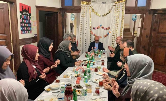 Müftü İmamoğlu: "Ramazan ayı insanlar arasındaki dayanışma ve kaynaşma ruhunu pekiştiriyor"