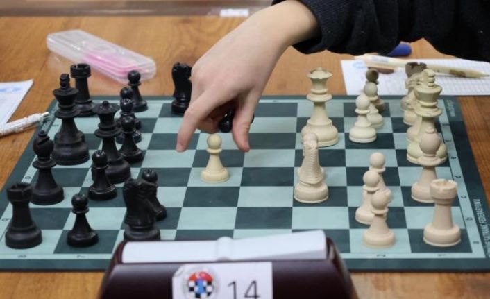 Okul Spor Faaliyetleri Satranç Küçükler İl Birinciliği Bilecik’te devam ediyor