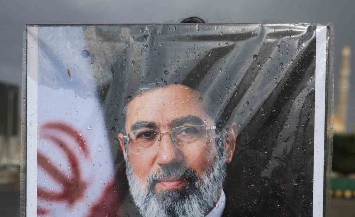 Reuters: "Mücteba Hamaney, iki arabulucu ülkenin ABD ile gerilimi azaltma önerilerini reddetti"