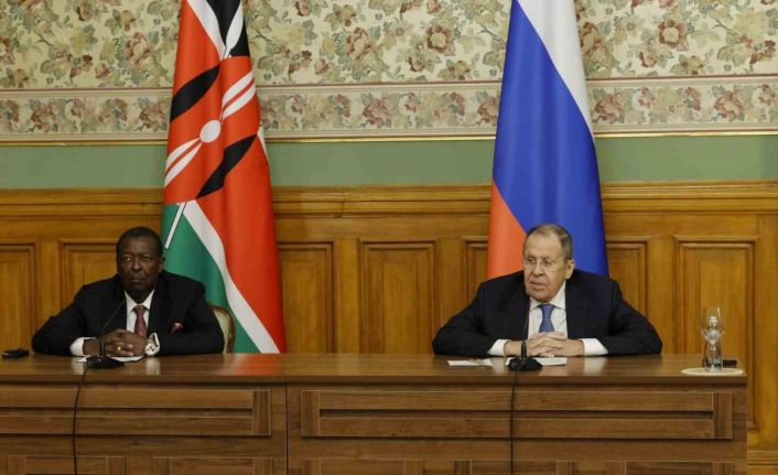 Rusya Dışişleri Bakanı Lavrov; "İran’ı bir günde fethetmeyi planlayanlar ne kadar yanıldıklarını anlamaya başladı"