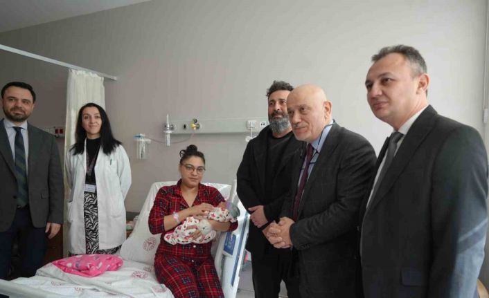 Samsun Şehir Hastanesi’nde kadın doğum ve çocuk klinikleri hizmette: İlk bebekler dünyaya geldi