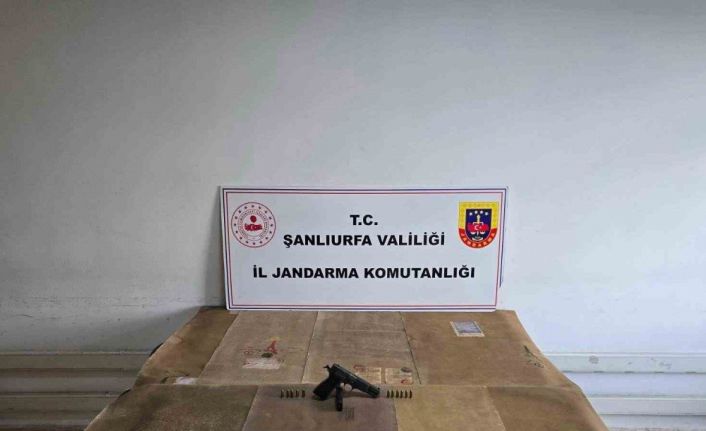 Şanlıurfa’da 17’nci yüzyıla ait olduğu değerlendirilen 8 tablo ele geçirildi: 4 gözaltı