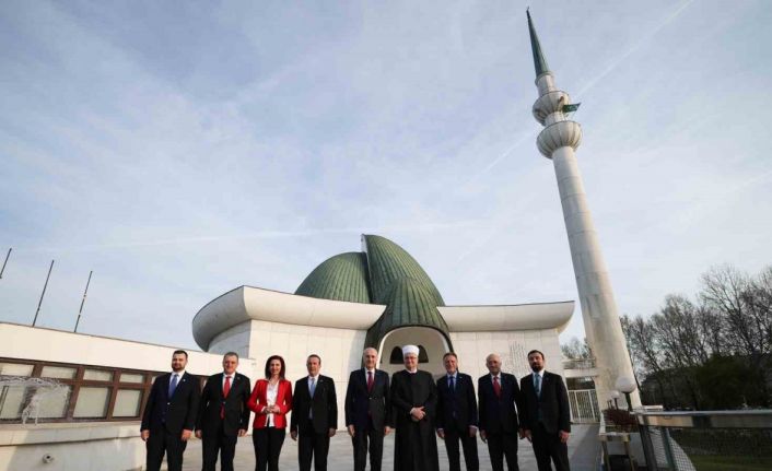 TBMM Başkanı Kurtulmuş: "Gazze soykırımı insanlığın ortak bir ayıbı olarak hepimizin gözü önündedir"