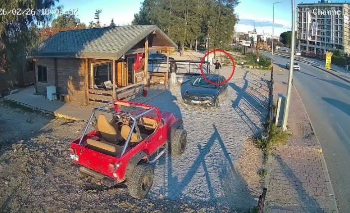 Tokalaştığı şahsın silahlı saldırısına uğrayıp ölümle burun buruna gelmişti, 2 şüpheli tutuklandı