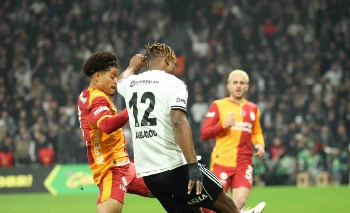 Trendyol Süper Lig: Beşiktaş: 0 - Galatasaray: 0 (Maç devam ediyor)