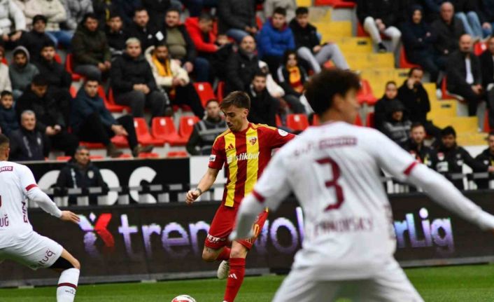 Trendyol Süper Lig: Kayserispor: 0 - Fatih Karagümrük: 0 (İlk yarı)