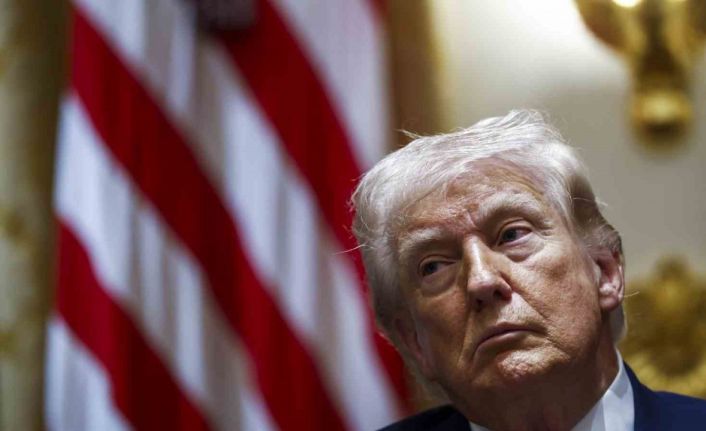 Trump:  "İran hükümetinin talebi üzerine enerji tesislerine yönelik saldırıları 10 gün daha erteledim"