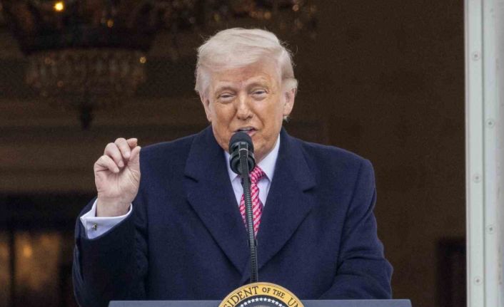 Trump: "(İran) Orada daha çok uzun bir süre kalmamız gerekmeyecek"