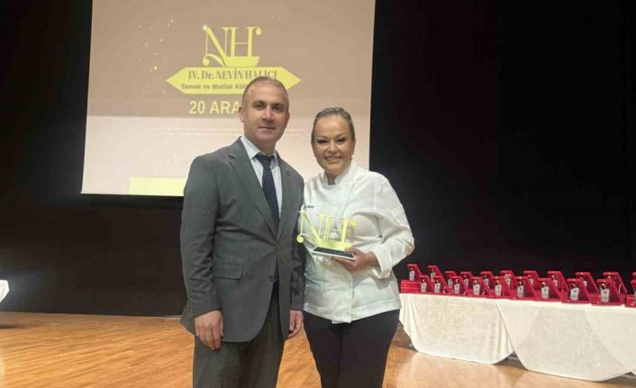 Türk mutfağı şefi Özlem Mekik ‘Yılın En İyi Kadın Şefi’ seçildi