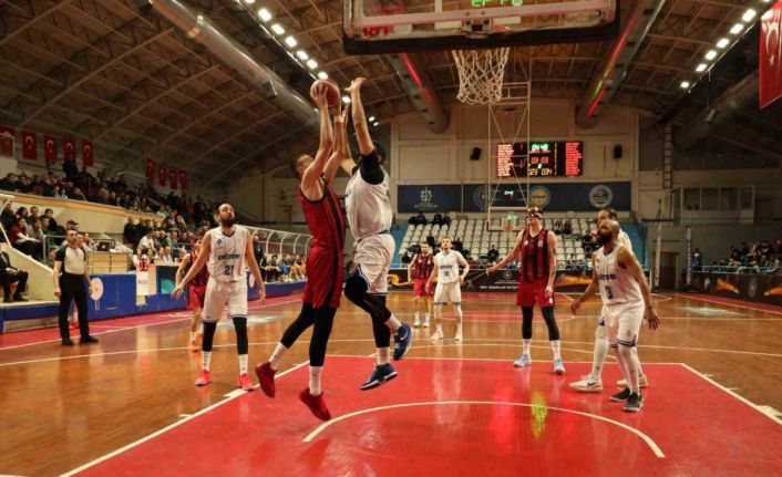 Türkiye Basketbol Ligi: Kocaeli BŞB Kağıtspor: 69 - Gaziantep Basketbol: 75