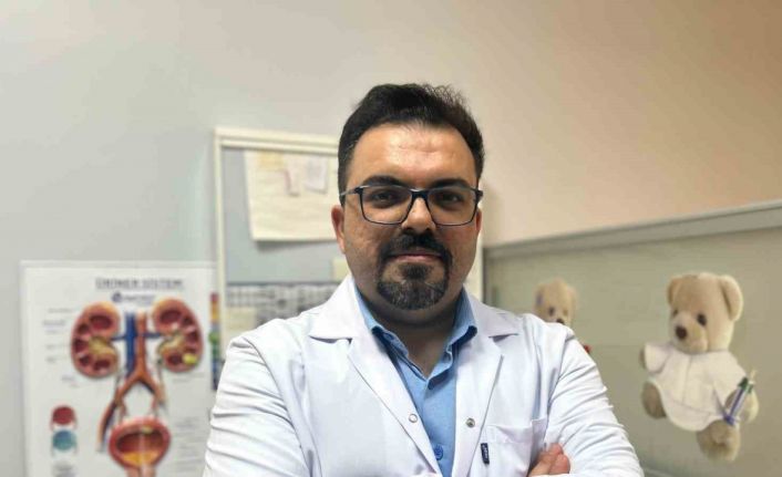 Üroloji Uzmanı Dr. Şığva: "Taş hastalığı böbrek kaybına yol açıyor"