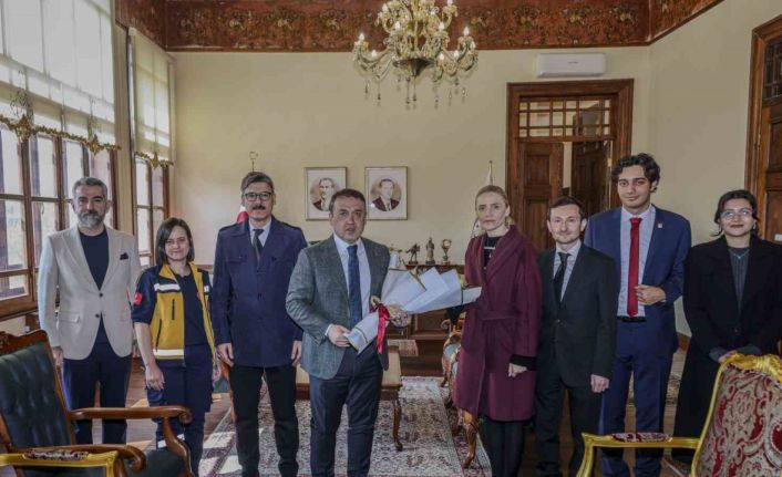 Vali Sözer, 14 Mart Tıp Bayramı dolayısıyla sağlık çalışanlarını kabul etti