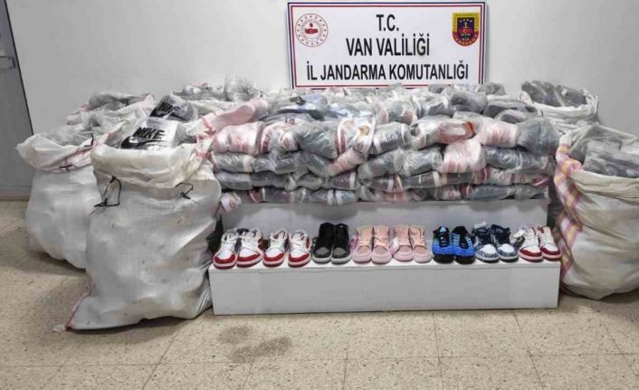 Van’da 3 milyon 660 bin TL değerinde kaçak eşya ele geçirildi