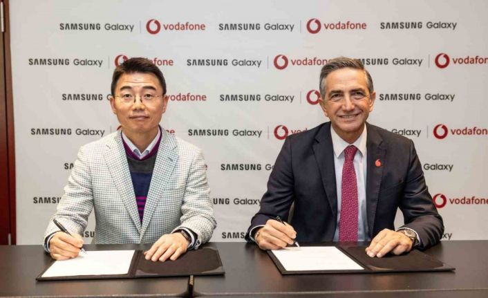 Vodafone ve Samsung’dan Mobil Dünya Kongresi’nde yeni 5G’li cihaz iş birliği
