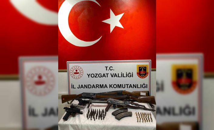 Yozgat’ta evden cephanelik çıktı, çok sayıda tüfek ve tabanca ele geçirildi