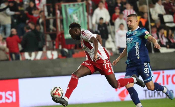 Ziraat Türkiye Kupası: Antalyaspor: 0 - Samsunspor: 0 (İlk yarı)
