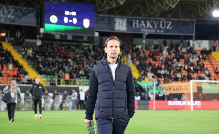 Ziraat Türkiye Kupası: Corendon Alanyaspor: 0 - Galatasaray: 2 (İlk yarı)
