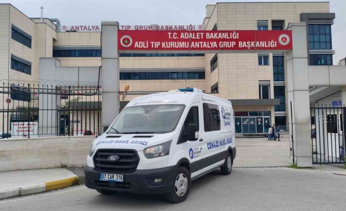 17 yaşındaki sürücünün ölümüne sebep olduğu küçük çocuğun cenazesi ailesine teslim edildi