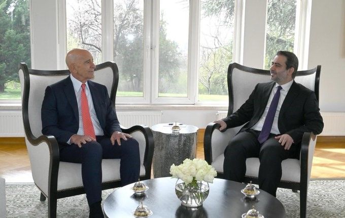 ABD’nin Suriye Özel Temsilcisi Barrack, Suriye Dışişleri Bakanı eş-Şeybani ile bir araya geldi