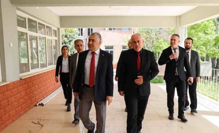 ADÜ Rektörü Kent, BAP ve ADÜZEM’in yeni yerlerinde incelemelerde bulundu