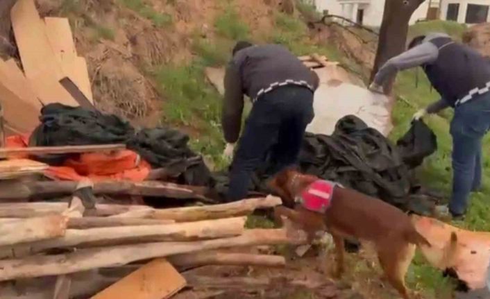 Aksaray’da çuval içine gizlenmiş 11 bin adet uyuşturucu hap ele geçirildi: 3 tutuklama