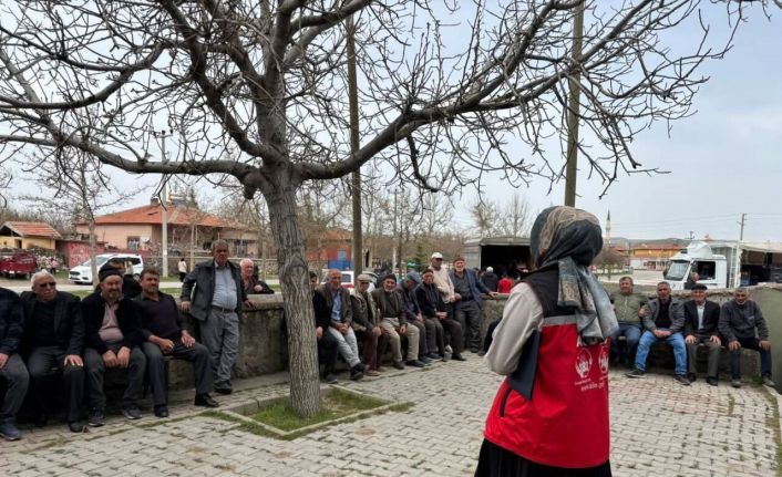 Aksaray’da yaşlılara "Yaşlı Sağlığı ve Aile İçi İletişim" eğitimi veriliyor