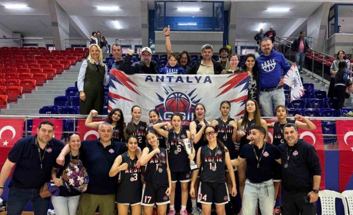 Antalya Gelişim Spor Kulübü, U14 Kızlar Türkiye Şampiyonası’nda ikinci oldu