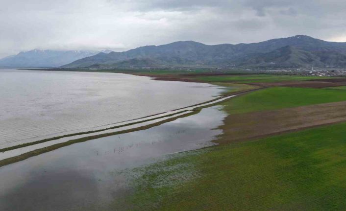 Aynı nokta, 7 yıl arayla: 2019’da kurudu, 2026’da sular altında kaldı