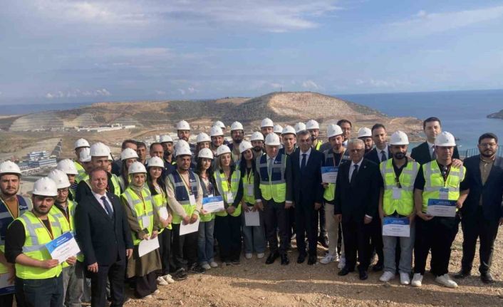 Bakan Bak Akkuyu NGS’de konuştu: "Büyüyen, gelişen, güçlü bir Türkiye var"